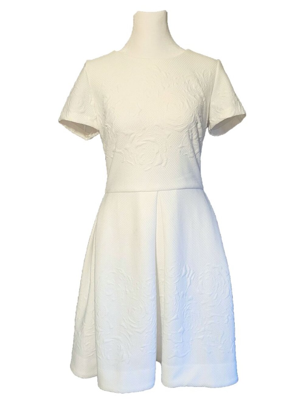 NWT Taylor Embossed Floral Dress Size 8